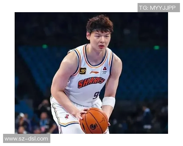 上海篮球队个人能力引发热议球员表现与团队协作的深度探讨 上海篮球队个人能力引发热议球员表现与团队协作的深度探讨