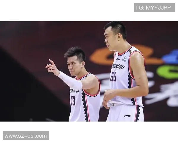 成都篮球队的拼搏之路：一段不屈奋斗的纪实故事