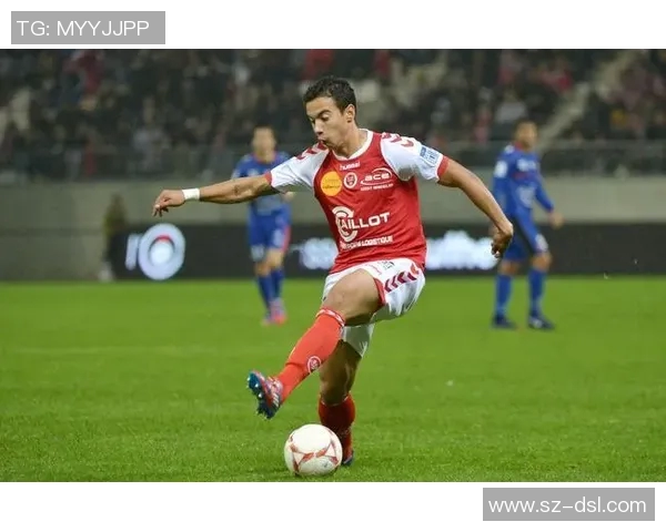 兰斯与布雷斯特对决分析球队状态与战术布局探讨