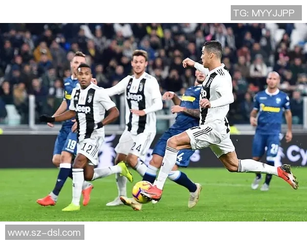 尤文图斯与巴塞罗那激战在即球迷期待巅峰对决的精彩瞬间