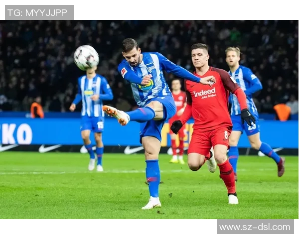 曼联与巴伦西亚精彩对决集锦回顾赛场瞬间尽显足球魅力与激情