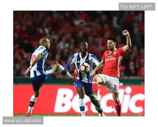 罗马主场迎战波尔图期待逆转局势争夺欧战资格 罗马主场迎战波尔图期待逆转局势争夺欧战资格